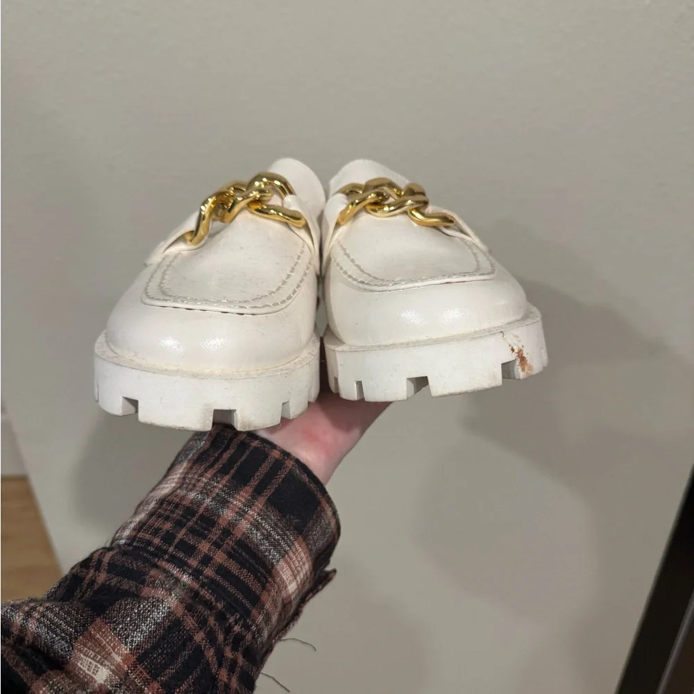 Dream Pairs White Mules with Gold Chain 8 - Picture 4 of 5